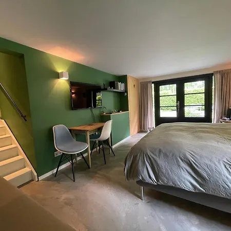 La Grange 28 Bed & Breakfast 3*